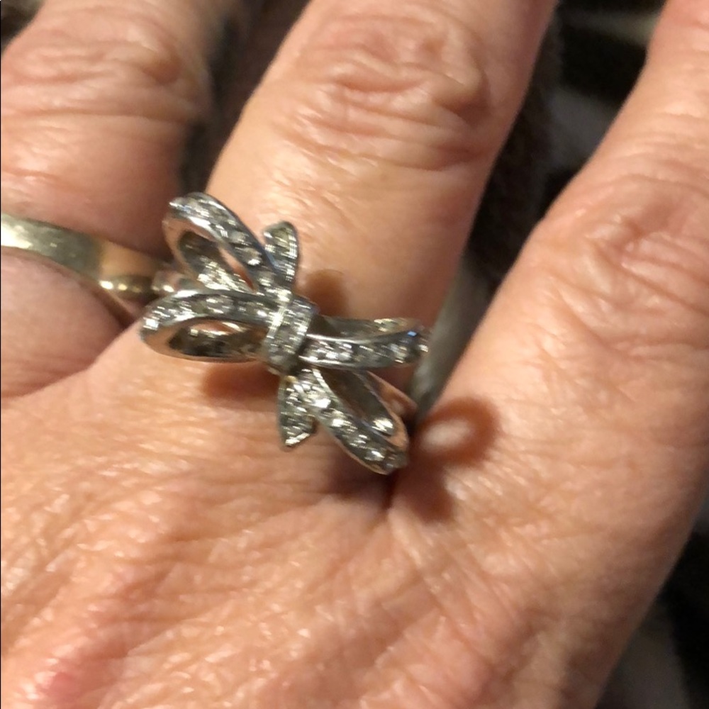 Bow ring